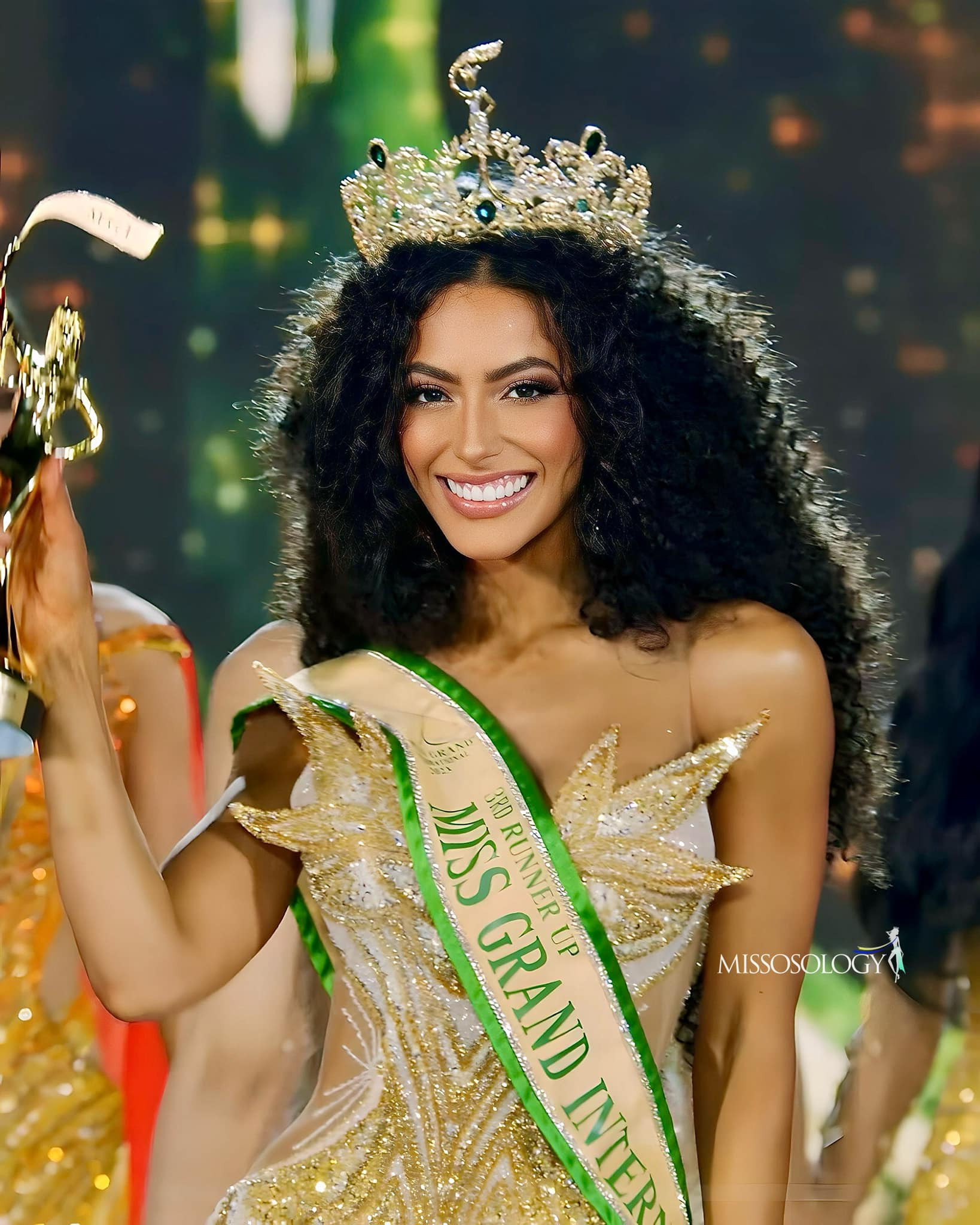 ......Perú gana el Miss Grand International 2023. JK6d6du