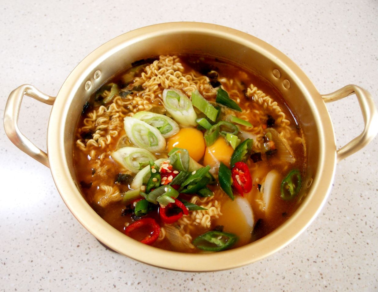 Korean Ramyeon - The Appeal of Korean Instant Noodles