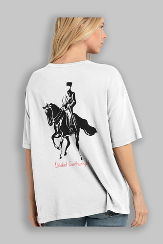 beyaz arka 2 kadin.jpg