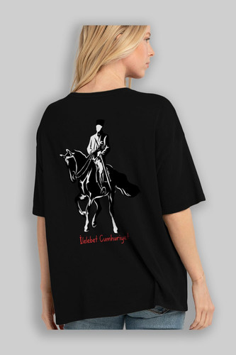 siyah arka 2 kadin.jpg