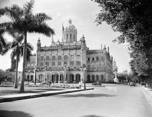 1930 1940 el palacio presidencial la habana cuba h3w207 transformed.jpg