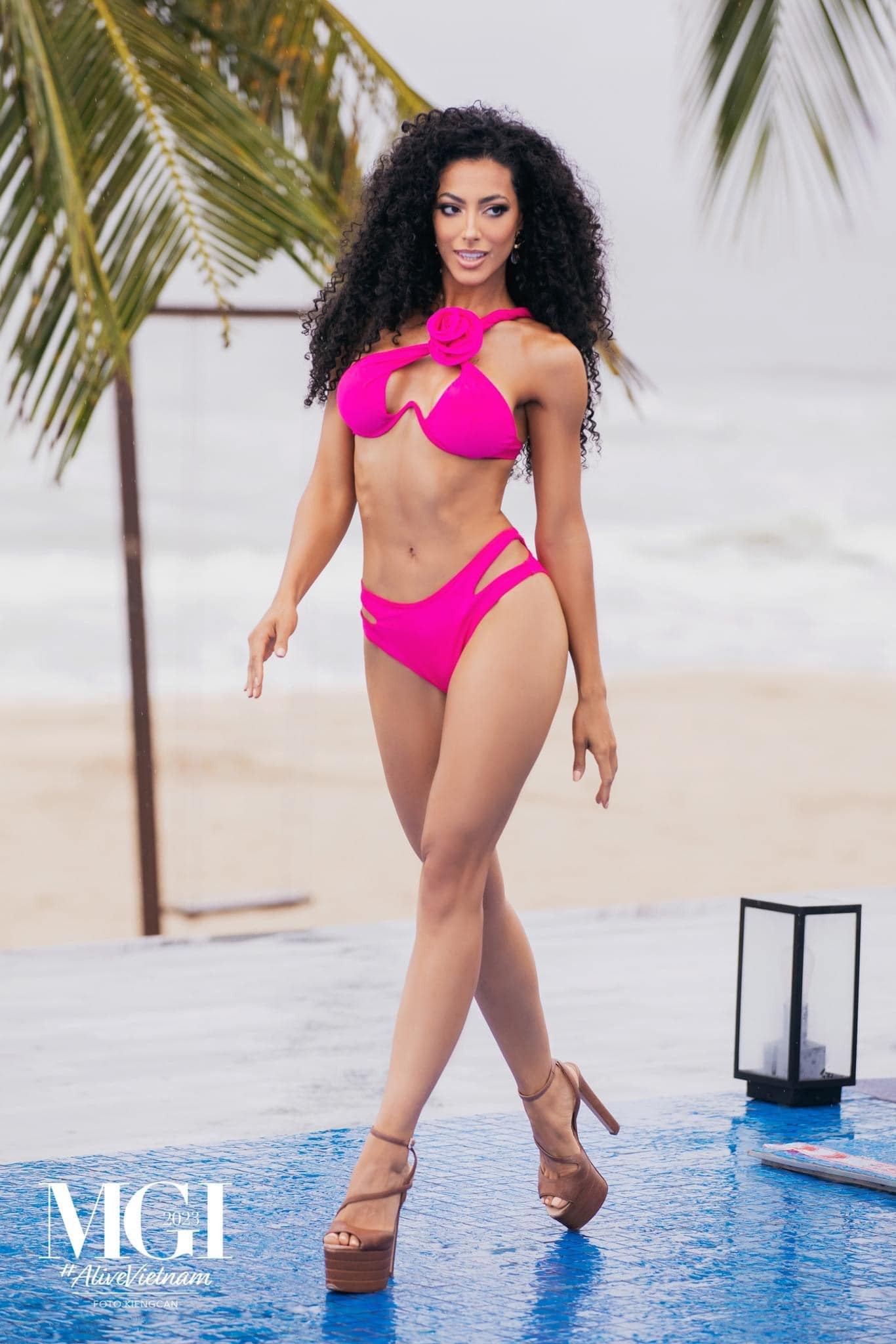 swimsuit de candidatas a miss grand international 2023.  - Página 11 JKdyNxs