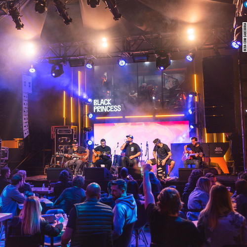 AM1020T2016 6982.jpg