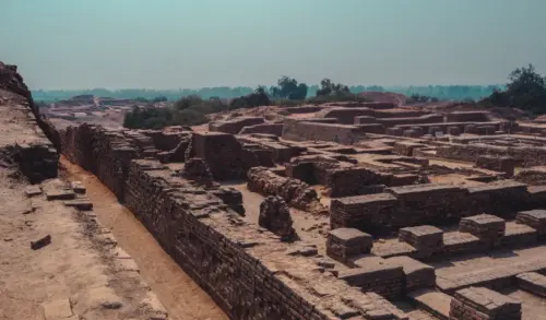 Mohenjo daro 2 1024x601.webp