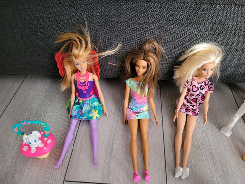 Barbies2.jpg