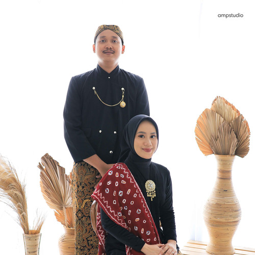 20231014 16rp putih ferina prewedding.jpg