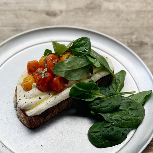 TOAS003 ricotta tartine.jpg
