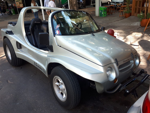 buggy Fibravan VIP 2012 perfil dianteiro direito