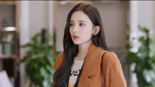 Ten.Years.Late.S01E01.2019.2160p.IQ.WEB DL.H265.DDP2.0 HHWEB.0021.webp