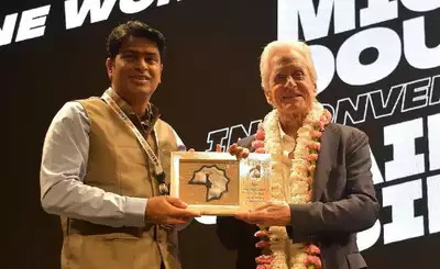 IFFI 2023 masterclass host Shailendra Singh.jpg