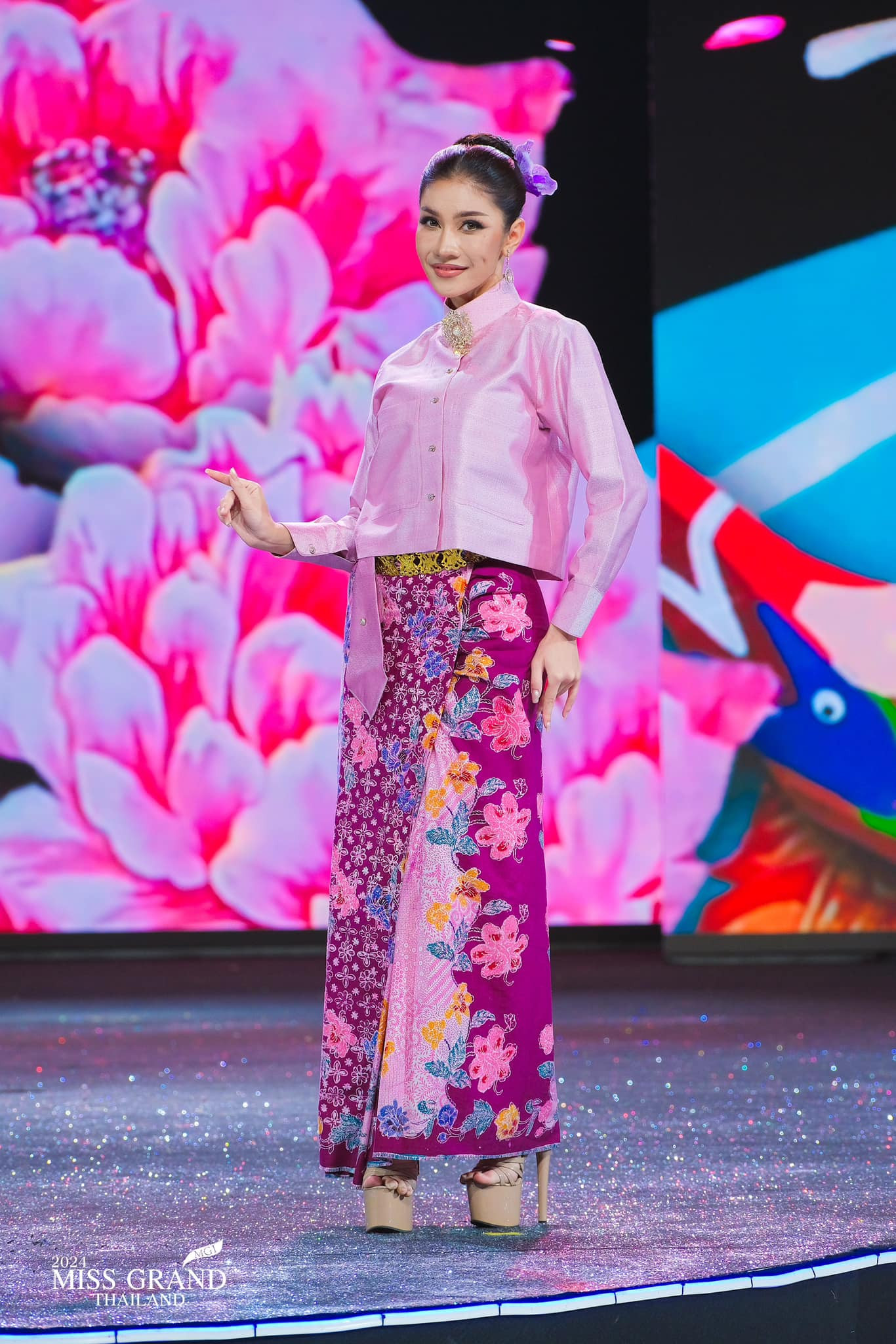 Miss - candidatas a miss grand thailand 2024. final: 6 abril. - Página 15 JNqI6kg