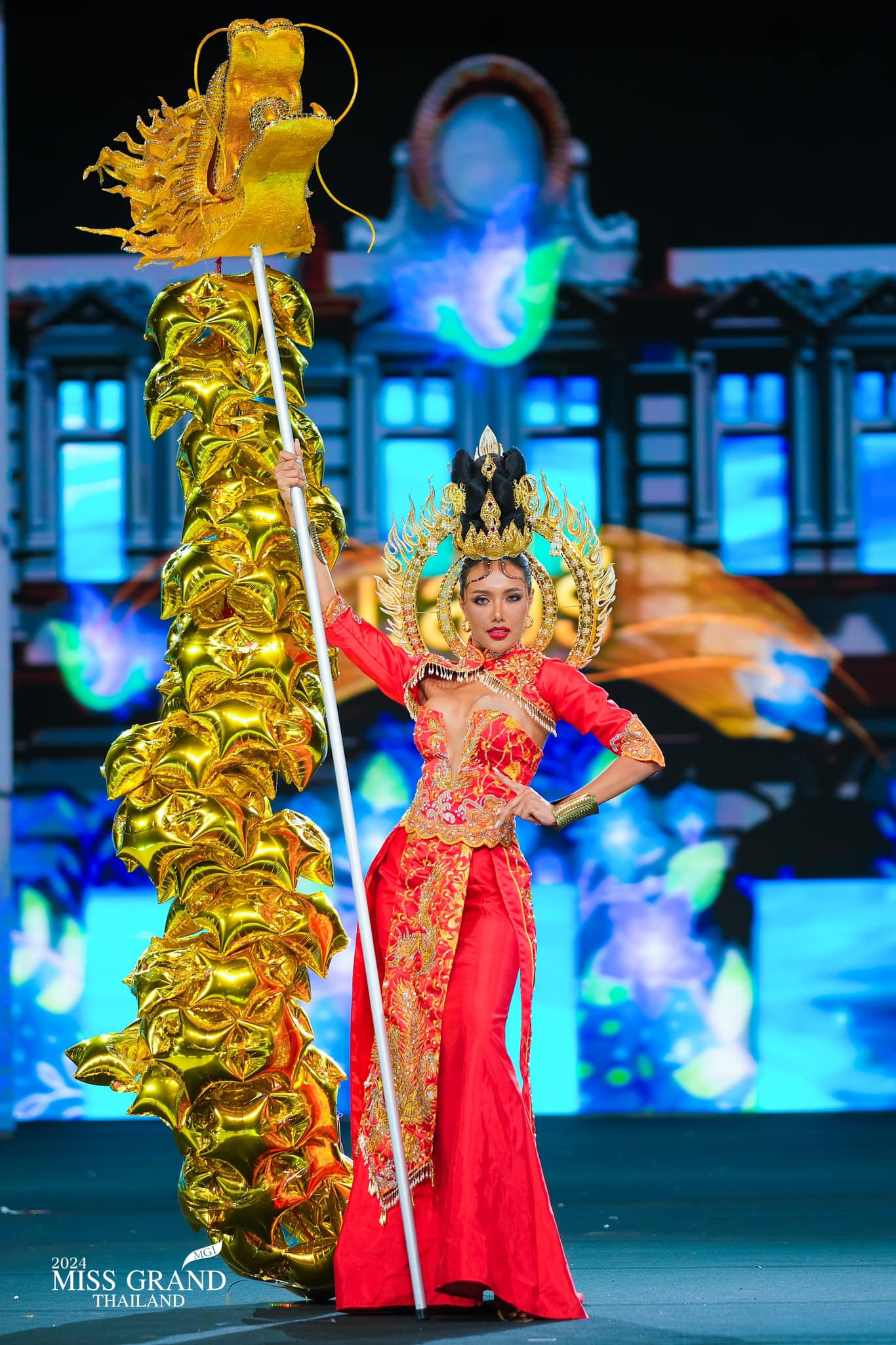 trajes tipicos de candidatas a miss grand thailand 2024. JNqef3B