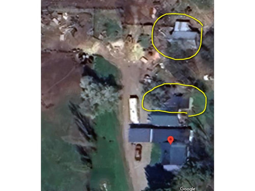 neighbors moms house and her stuff.jpg