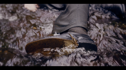 Murder.Is.Easy.S01E01.HLG.HDR.2160p.iP.WEB DL.AAC2.0.H265.BTN 021.png