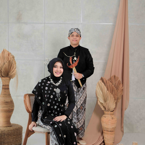 16rp frame hitam (2).jpg