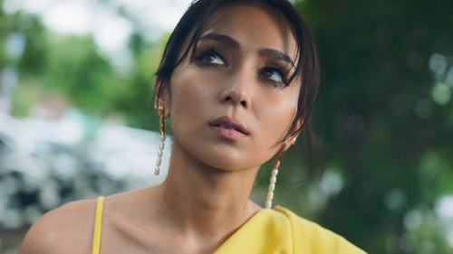 A.Very.Good.Girl.2023.1080p.NF.WEB DL.DDP5.1.H.264 QuaSO.mkv snapshot 00.21.51 [2023.12.27 09.44.51].png