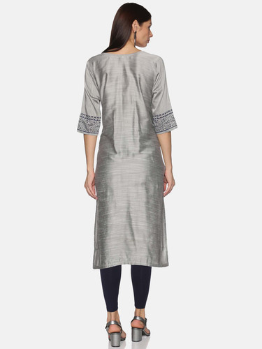 Pecock Grey 4.jpg