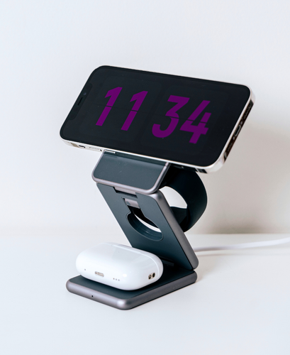 ProductGray3 in 1ChargingStation.png