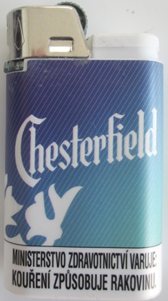 Zapalovač Chesterfield modrý líc.jpg
