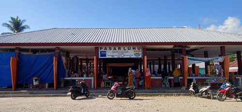 30. Pasar Luhu RW 005.jpg