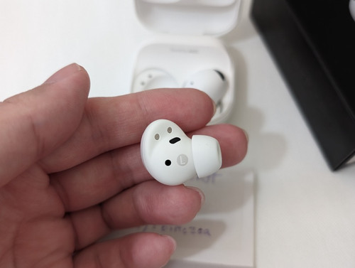 GalaxyBuds2Pro 3.jpg