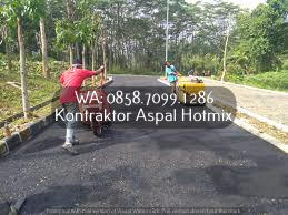 Kontraktor Jalan Aspal Berkualitas Bondowoso.jpg
