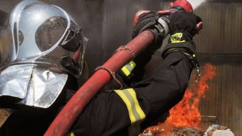 Στον νοσοκομείο 32χρονη μετά από φωτιά σε διαμέρισμα στη Θεσσαλονίκη JTWXGP1