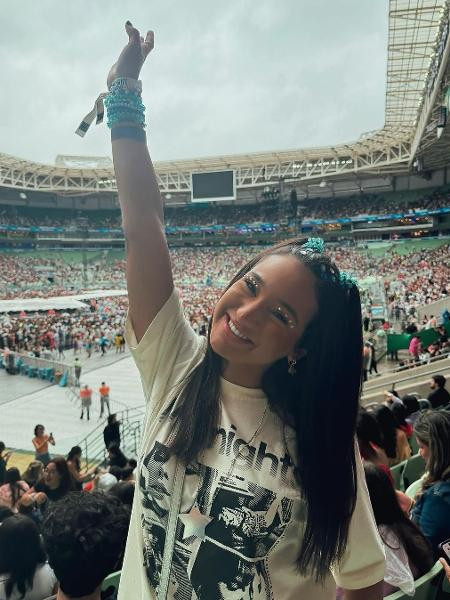 maria sofia valim de 19 anos no show da cantora taylor swift em sao paulo 1702154291829 v2 450x600