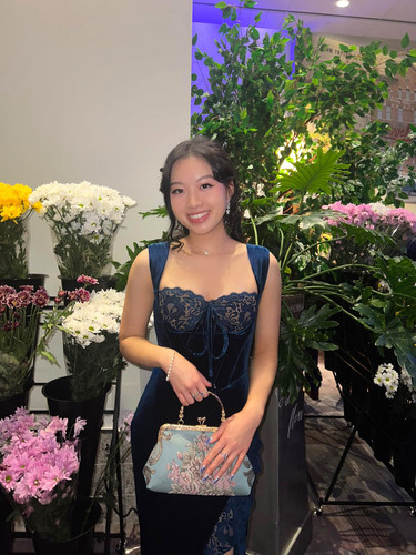 1v6neulino5c1 copy.jpg