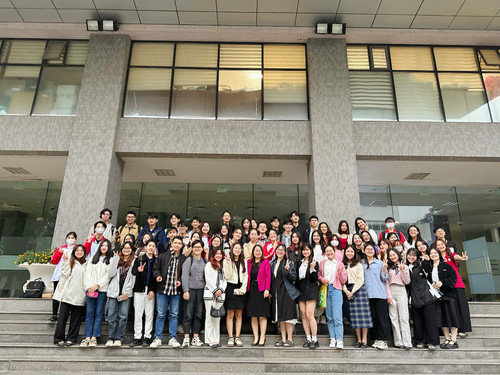 retouch 2023121120122862.jpg