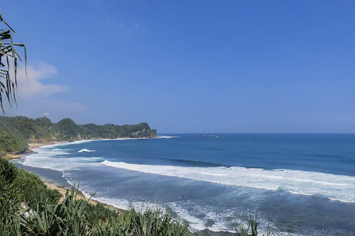 Pantai Nampu.jpg