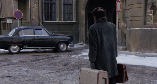 Moscow.on.the.Hudson.1984.1080p.BluRay.DD+5.1.x264 playHD 002.jpg