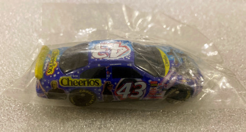 Машинка Hot Wheels '01 Dodge Intrepid 2002 General Mills Promo Star Wars #43 Cheerios GMDI43 1.jpg