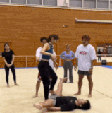 8JbWdgiF3S5BeXf.gif