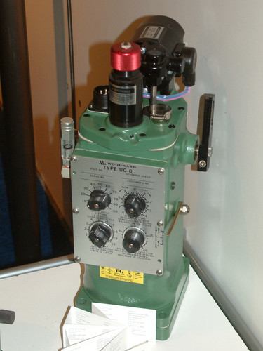 Woodward governor type UG 8 (2).jpg