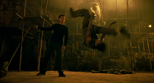 Ong bak.2003.BluRay.1080p.x265.10bit.2Audio.MNHD FRDS.mkv 20240305 193820.371.png