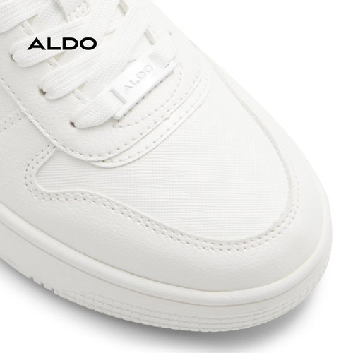 retroact white 100 002 043 alt4 sq wt 600x600.jpg