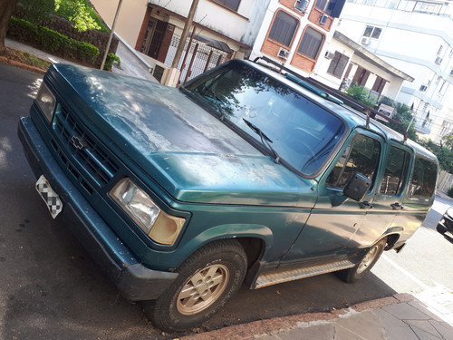 Chevrolet Veraneio M '94 verde vista de frente
