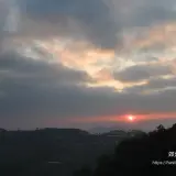 00030 隙頂日落，西方一抹紅