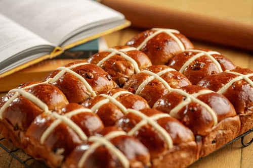 HOT CROSS BUN DOZ..jpg