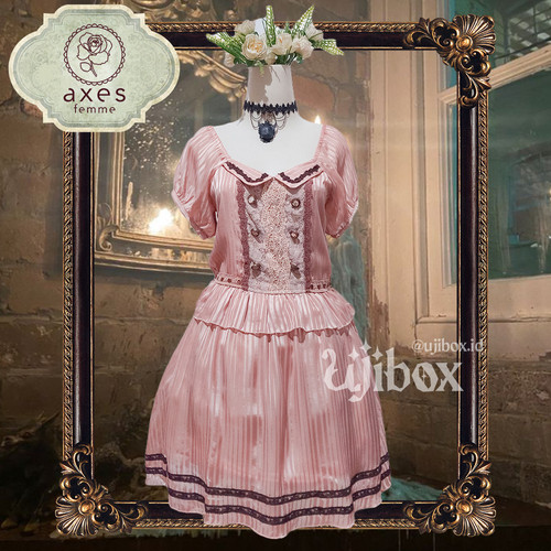 dress 02.jpg