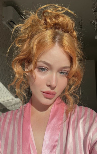 6AF4BAC8 3673 455E 97BF B54223A6FB24.jpg