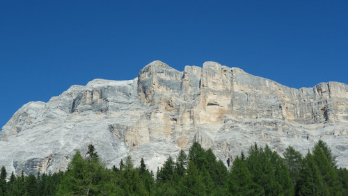 Heiligkreuzkofel Dolomiten Große Mauer 3 1200x676.jpg