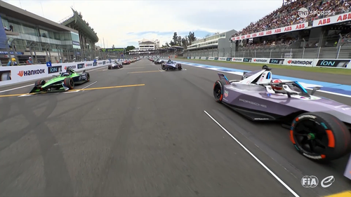 screenshot ABB.FIA.Formula.E.World.Championship.2024.Round01.Hankook.Mexico.City.EPrix.Highlights.10.png