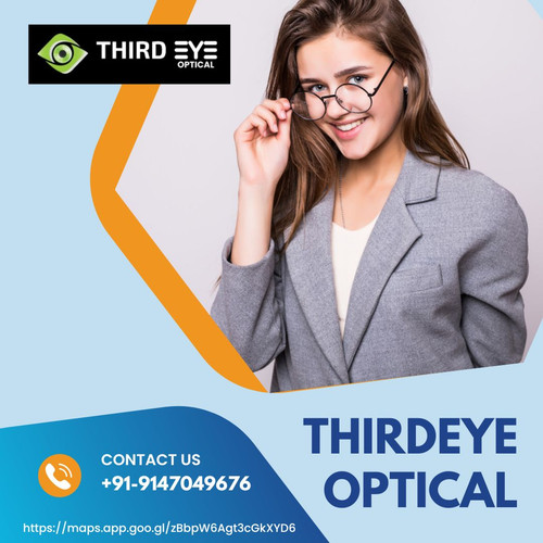 Optometrist at Garia Kolkata | ThirdEye Optical.jpg