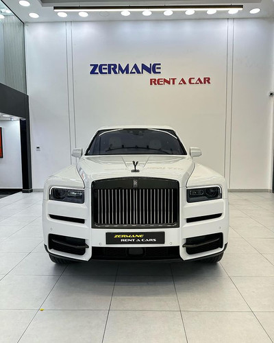 Car Rental Company in Dubai.jpg