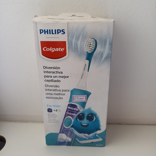 Escova Dental Elétrica Infantil Colgate + Philips For Kids.jpg