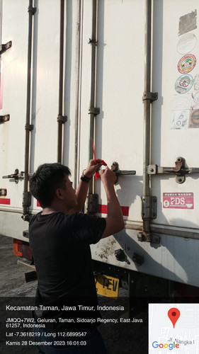 photo penyegelan.jpg