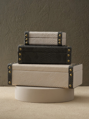 MRLTH 105 1007 5.jpg