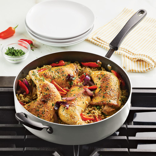 22306 FBW FCG 6 Qt Jumbo Cooker HH Silver Capacity crop.jpg